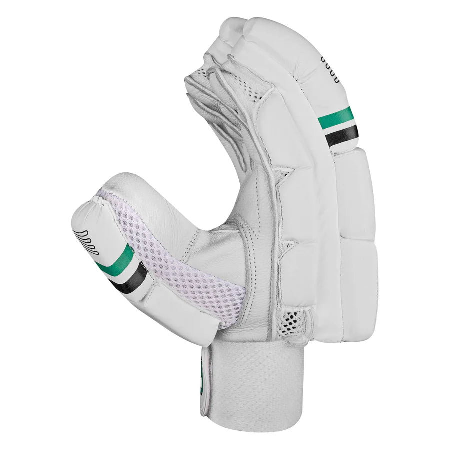 Breathable mesh panels on CA Pro 10000 professional gloves