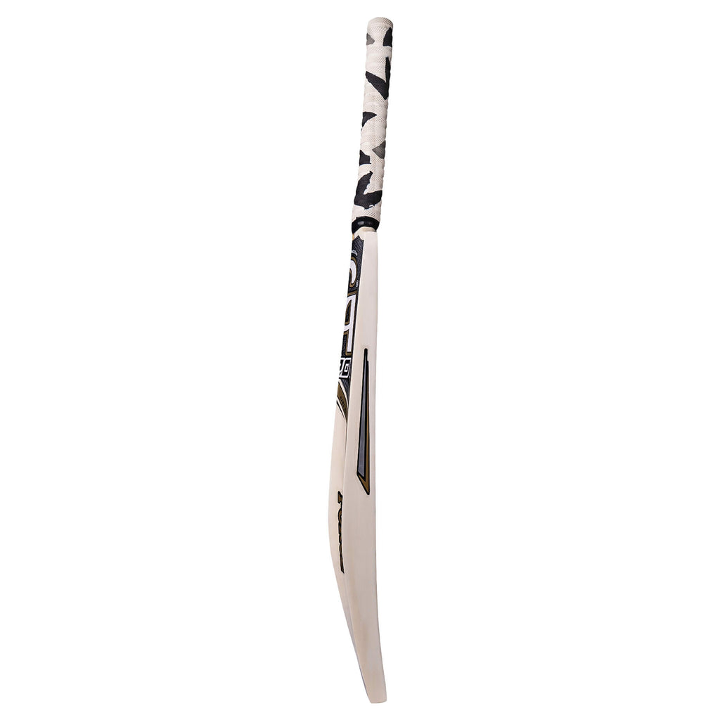 CA pro force 8000 Tape Ball Bat