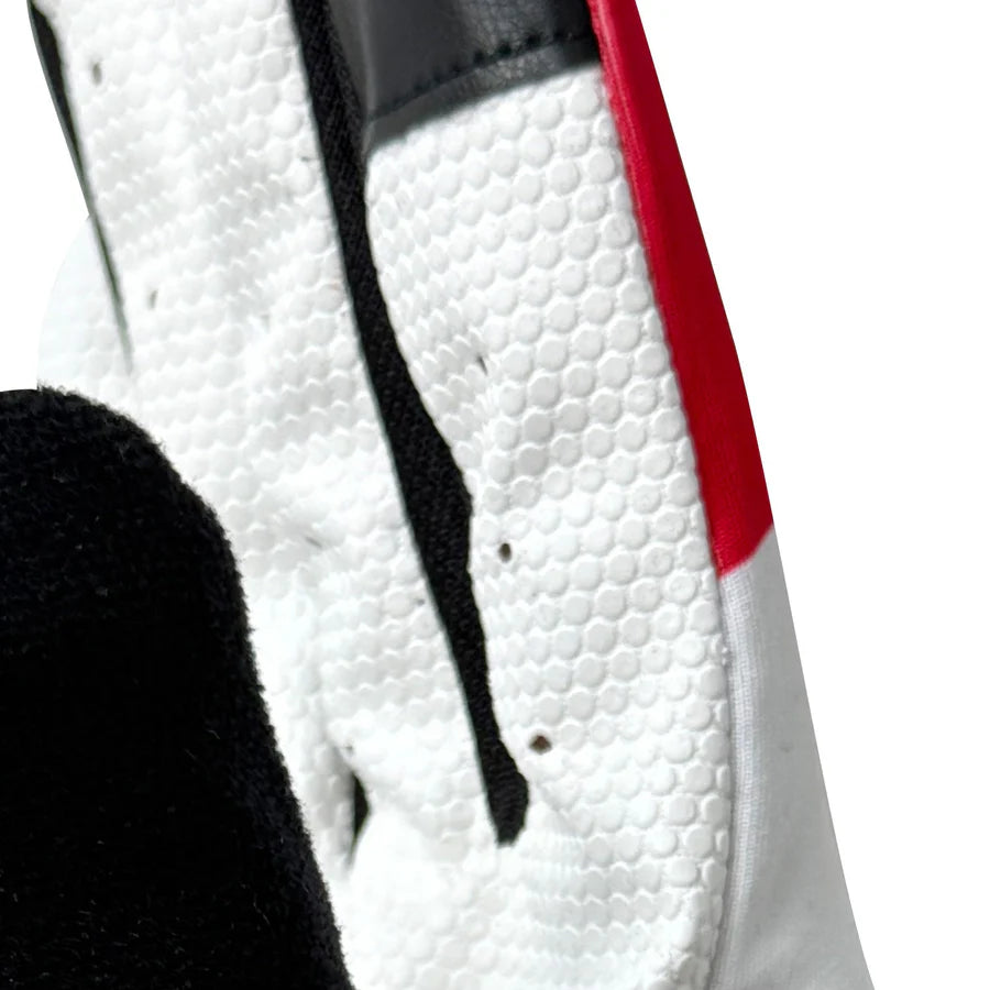 Texture view of the soft premium fabric material of the Cric Class Master Tape Ball Inner.