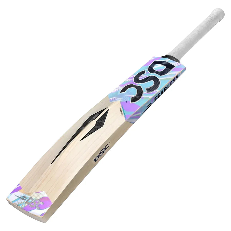 Cynos 1010 English Willow Cricket Bat in use by player on field
