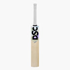 Comfortable treble spring handle of Cynos 2020 bat for shock absorption and control.