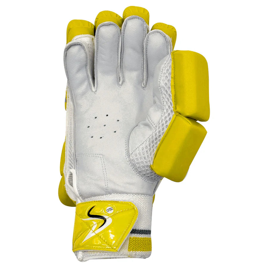 Side profile of DS T/20 Limited Edition batting gloves showing padding
