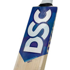 Massive 39-42mm edge design on DSC Blu 75 English Willow bat for explosive power