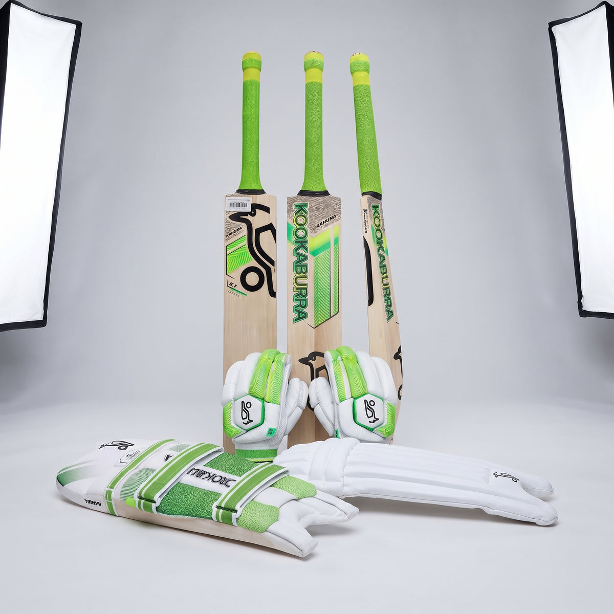 Kookaburra Kahuna 5.1 Legend Cricket  Set