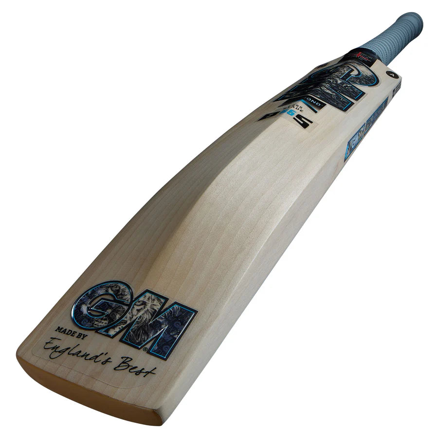 Gunn & Moore Diamond 808 Cricket Bat