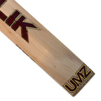 Bottom view of the traditionally shaped lower blade and clean toe finish on the MB Malik Vintage 3 Star model.
