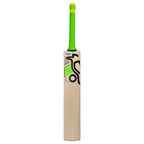 Close-up of the oval Quilt Grip handle on the Kookaburra Kahuna Pro Players Edition 2026 bat

