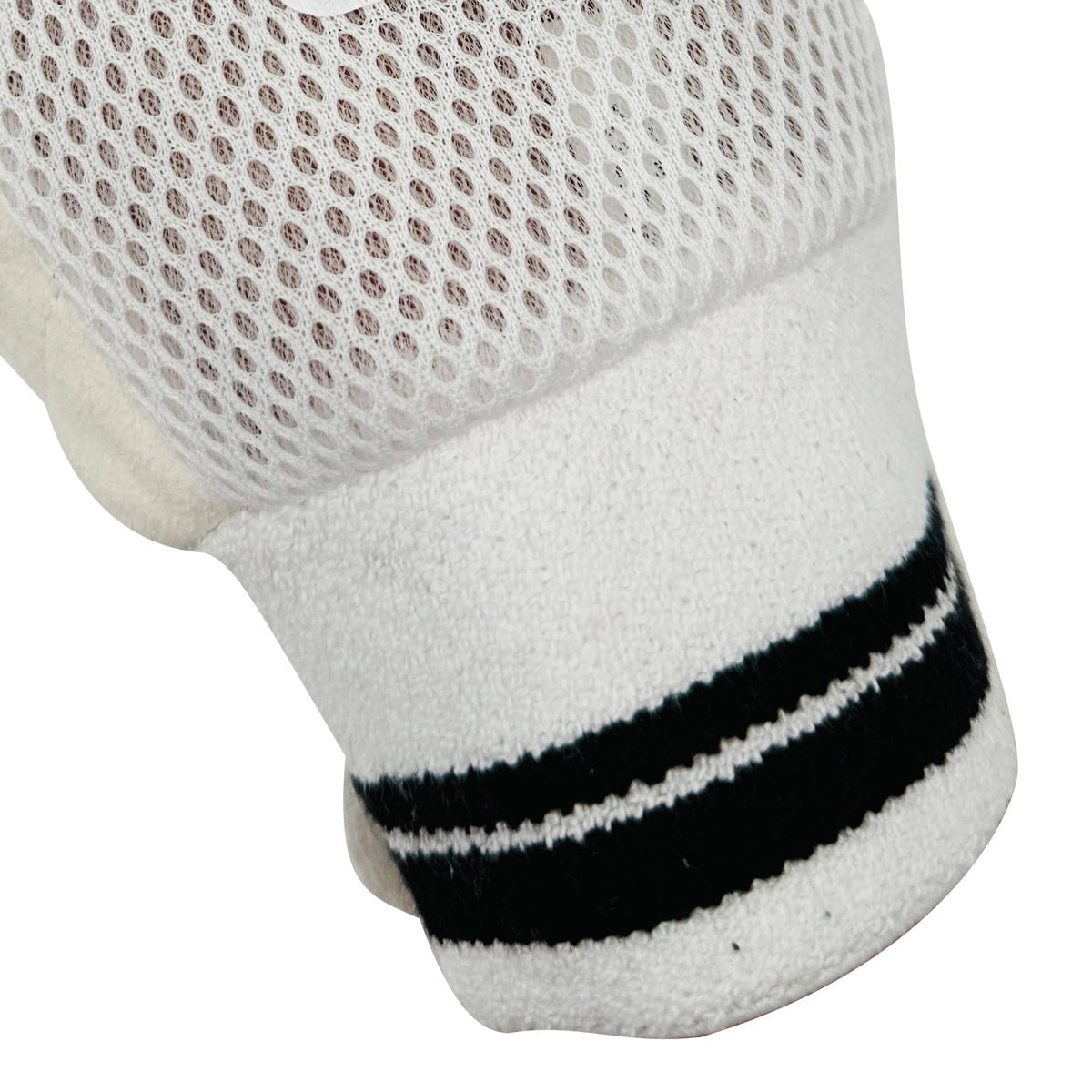 Padded chamois palm of Puma Future 2 wicket keeping inner glove.