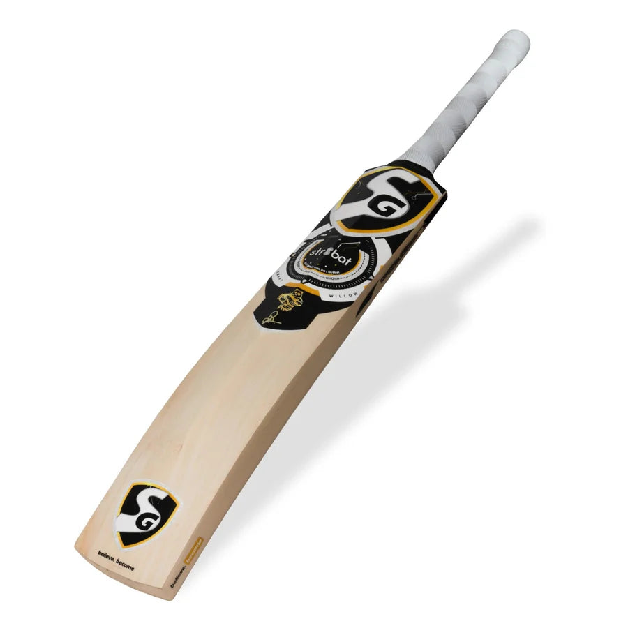 Front face of SG HP 250 English Willow bat with clean grains