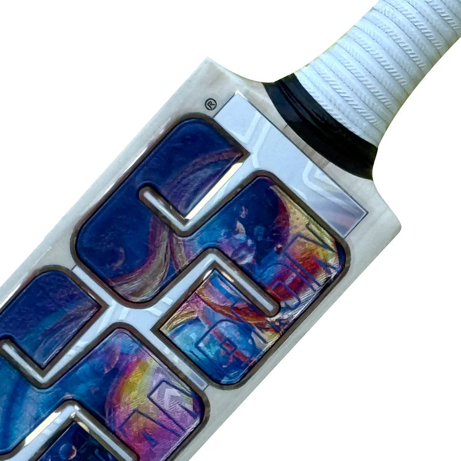 Close-up of the premium textured grip on the handle of the SS Champion English Willow Cricket Bat by Cricketer Point.