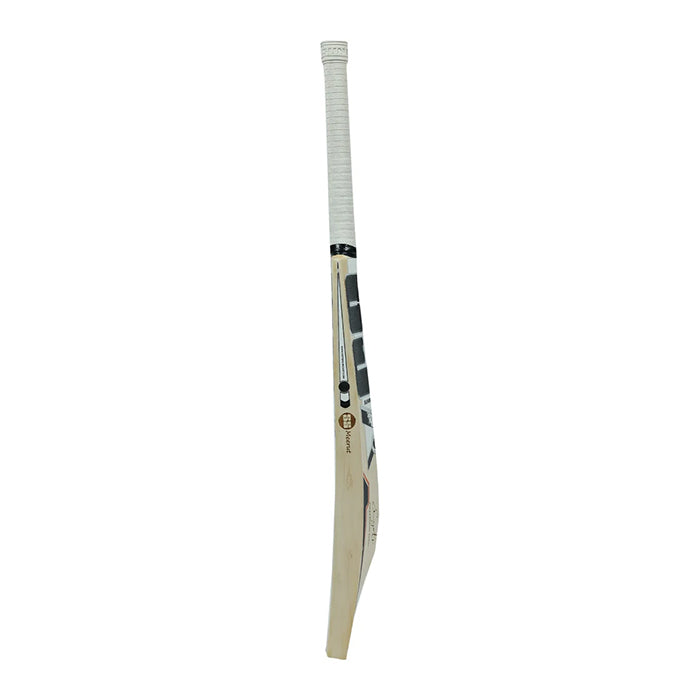 SS Sky 360 bat with retro embossed sticker and superb grip