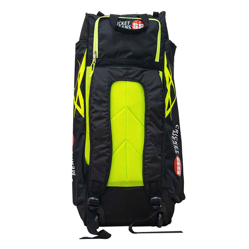 SS Stunner Wheelie Duffle Cricket Bag