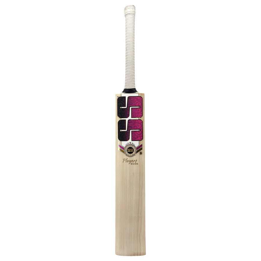 SS TON Player 3000 heavy-hitting 1210g cricket bat.