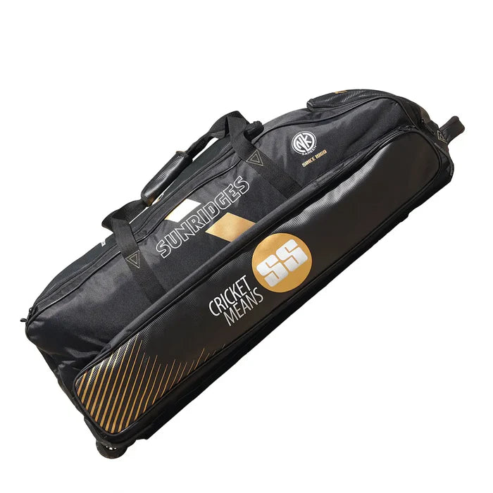 SS Sky Thunder Wheelie Cricket Bag