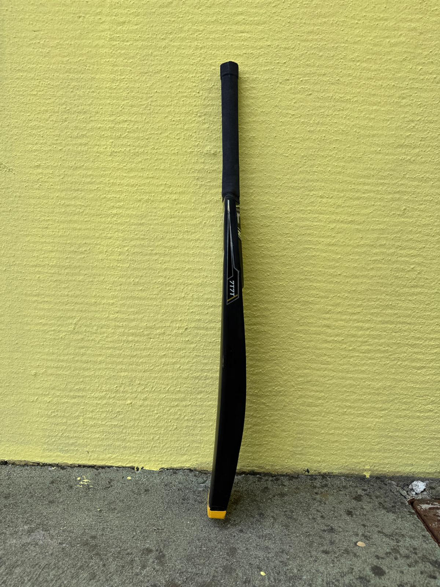 7T7T One Side Hero Edition Red Tennis Bat