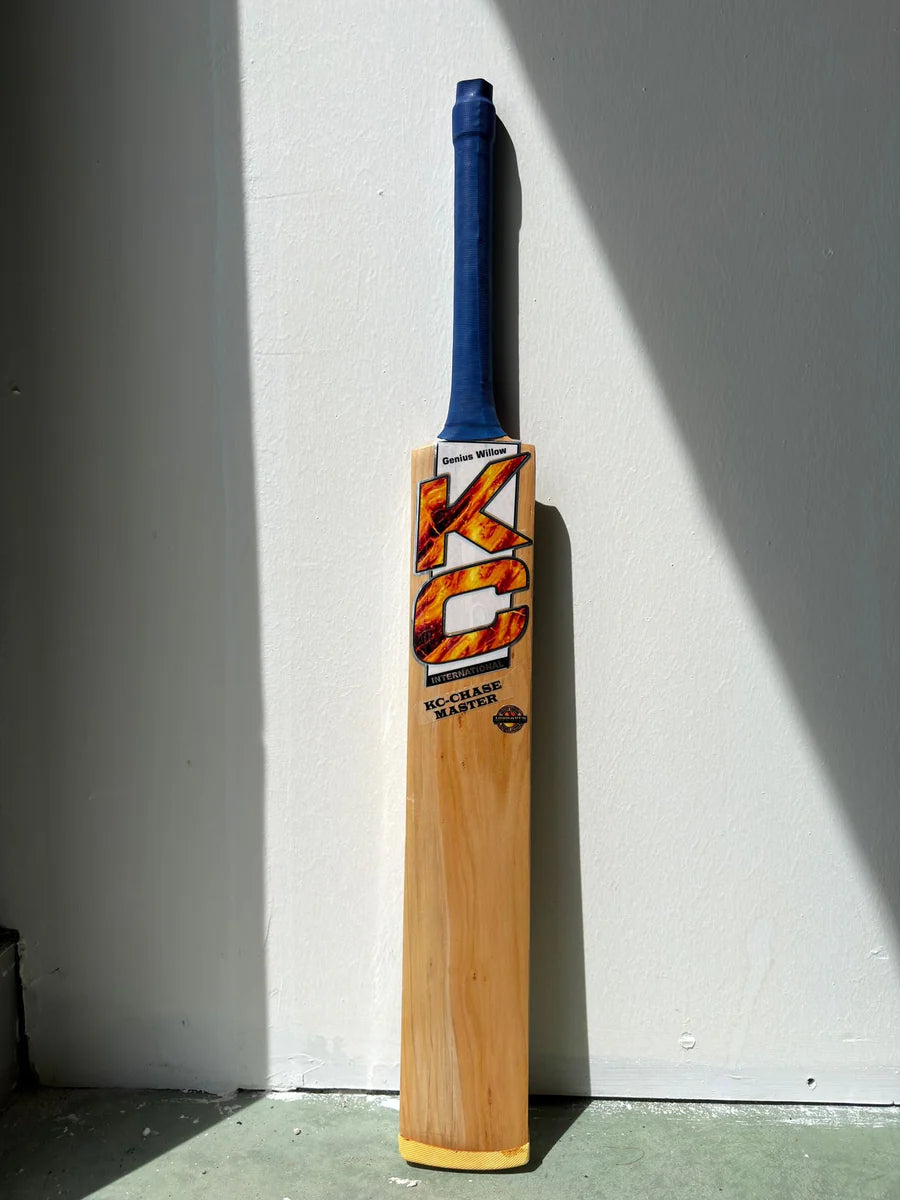 KC Chase Master Scoop Kashmir Willow Bat