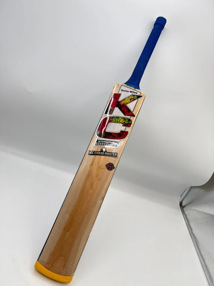 KC Chase Master Scoop Kashmir Willow Bat Black