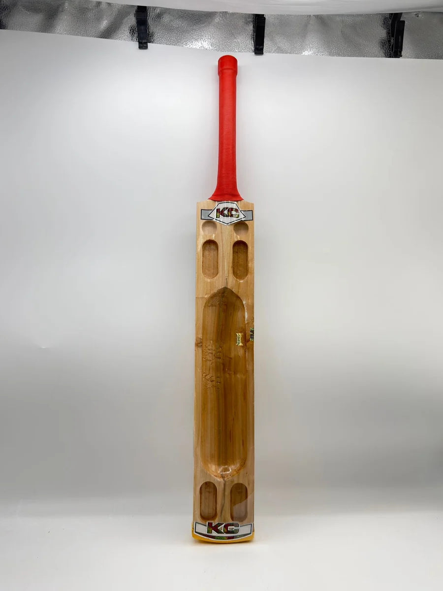 KC Chase Master Scoop Kashmir Willow Bat
