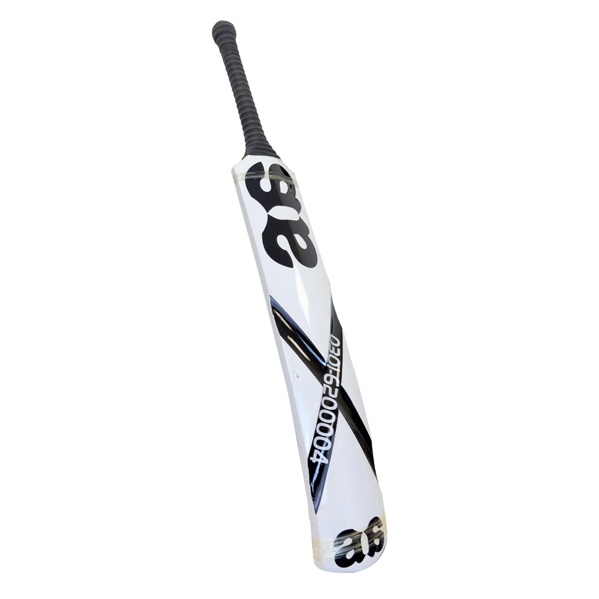 Buy cricket bats in Germany including the professional AA Victory model