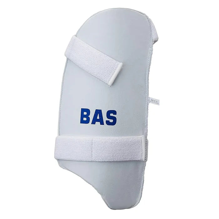 Rear view profile of the Bas Vampire Player Thigh Pad displaying the soft inner comfort padding layer.
