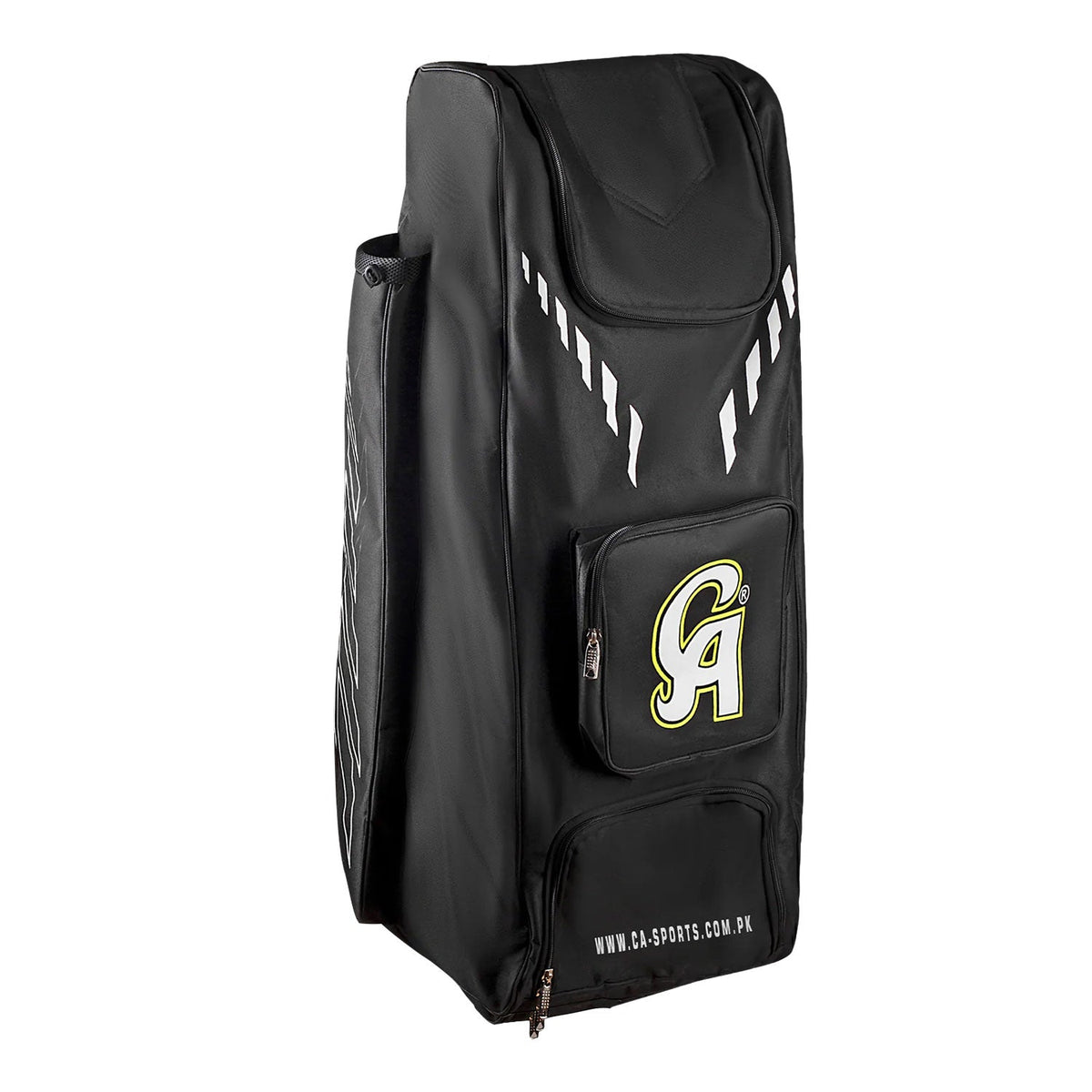 Rear view of the Ca 18k Duffle Cricket Bag highlighting the thick padded dual shoulder straps for carrying comfort. Cricketer Point.