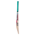 3D inscribed stickers on the CA Gold 3000 premium cricket equipment Germany