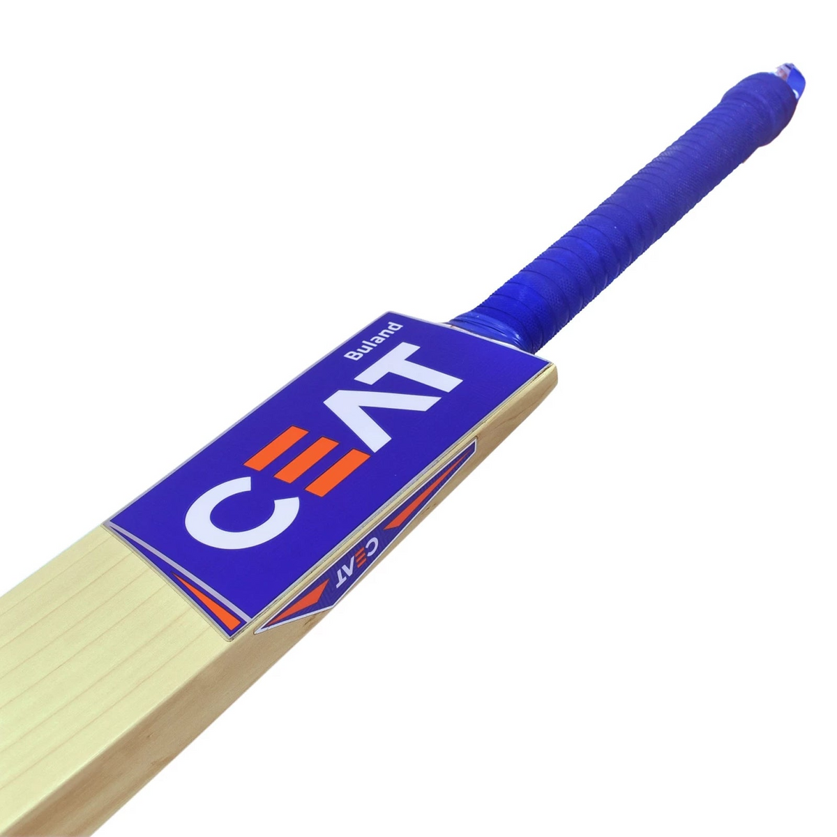 Front-on view of the CEAT Buland bat's playing face, showcasing its clean finish and ready-to-play state.