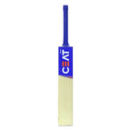 Medium sweet spot and spine profile of the CEAT Strom bat