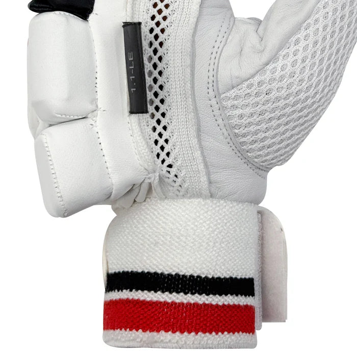 DS 1.1 L.E Batting Gloves Black/Red Cricket Batting Equipment – view 6
