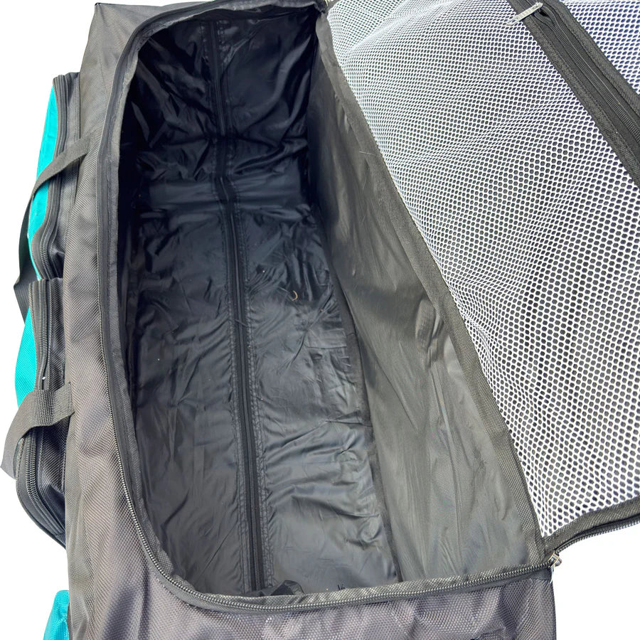 DS 1.1 Player Edition Wheelie Cricket Bag BLK/GREEN – view 13