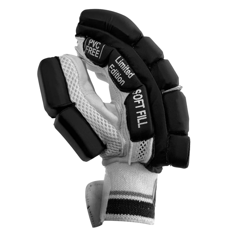 Ds T/20 Limited Edition Batting Gloves Black Cricket Batting Equipment – view 2