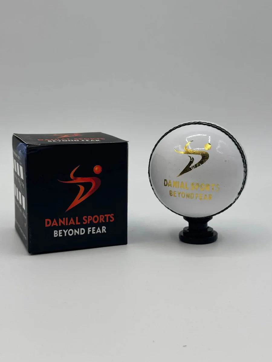 DS 40 Over Cricket Ball (6 Balls Pack)