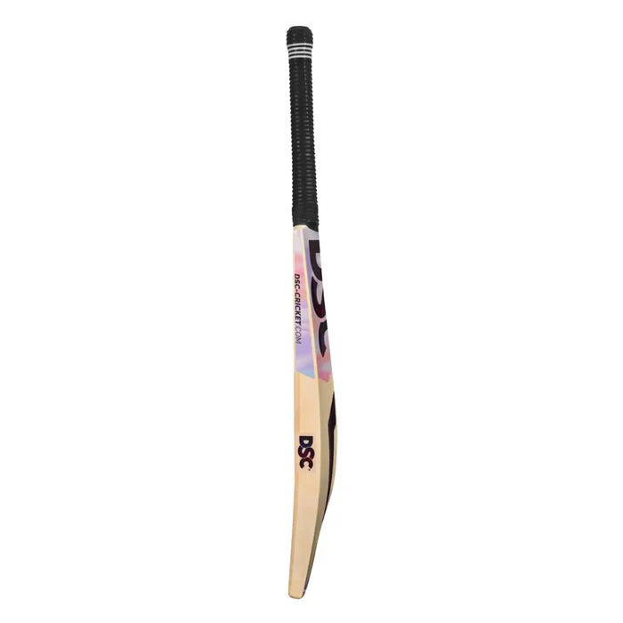 DSC Condor Scud Kashmir Willow Cricket Bat handle close-up showing firm grip and cane construction
