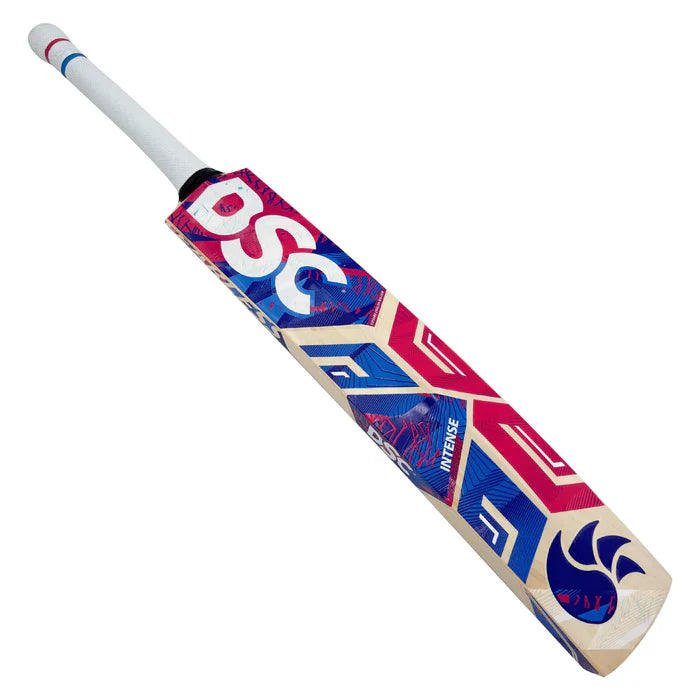 The clean, unblemished face of a brand new Grade 4 DSC Intense 75 bat stocked by Cricketer Point.