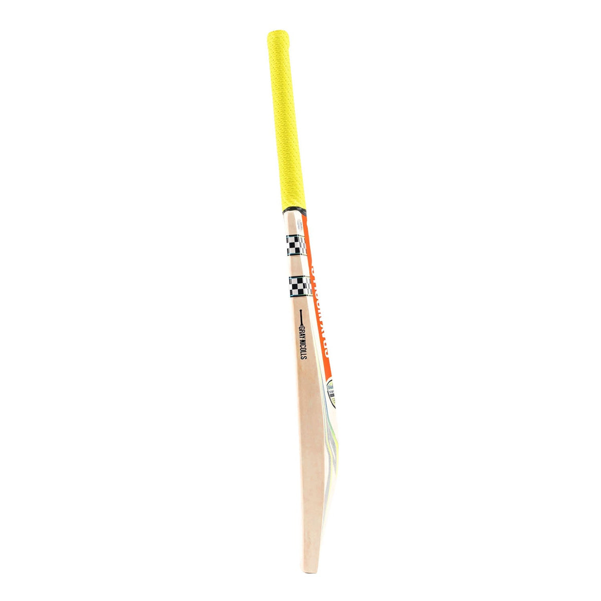 Close-up of semi-oval handle with Superlink Pro grip on Gray Nicolls Tempesta 1.0 300 Cricket Bat.