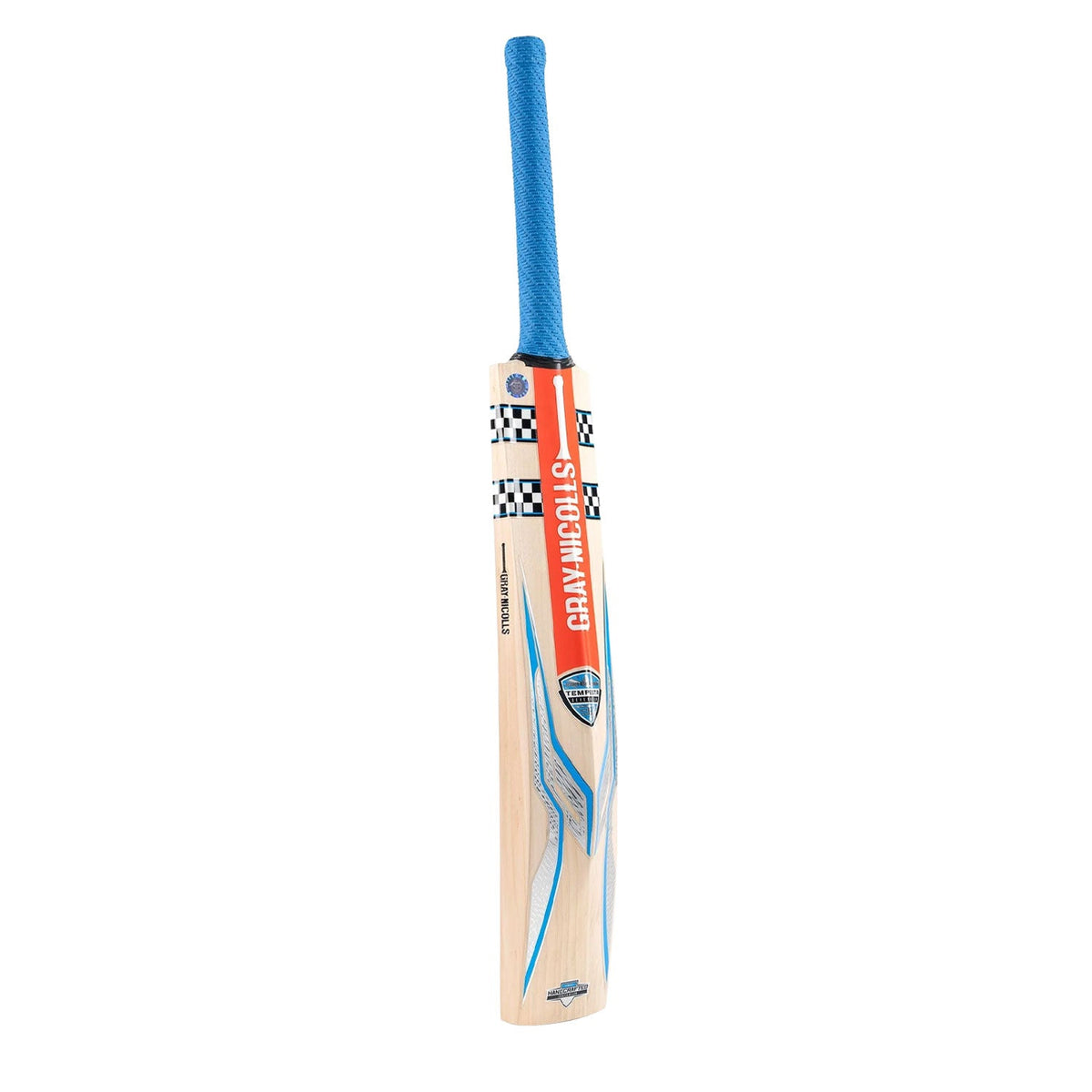 Close-up of semi-oval handle with Superlink Pro grip on Gray Nicolls Tempesta Gen 1.1 300 Cricket Bat.