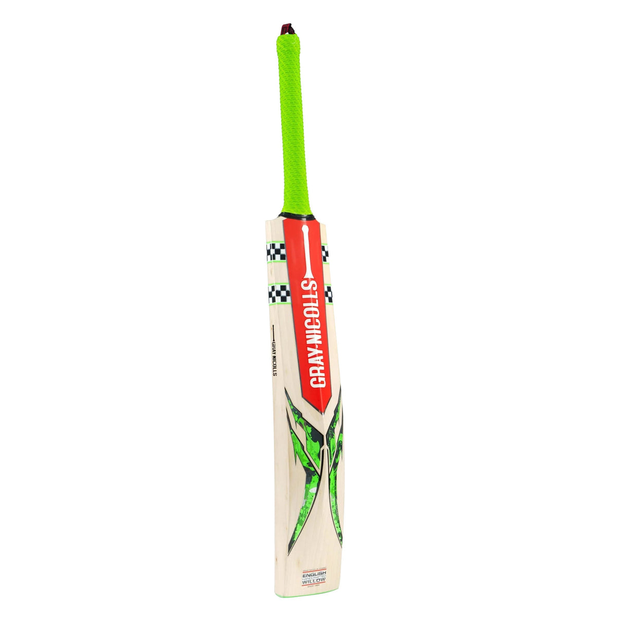 Close-up of semi-oval handle with TRACTION PRO grip on Gray-Nicolls Ventus Gen 1.3 5 Star Cricket Bat.