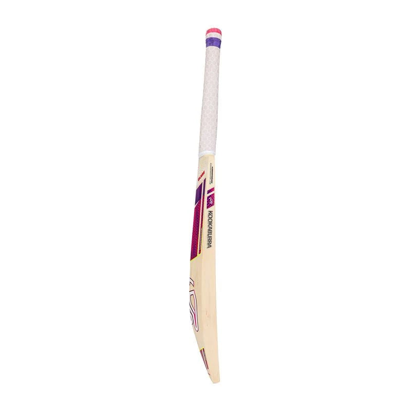 Bottom view of standard toe shape and spine profile on Kookaburra Glare 6.1 Cricket Bat