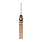 Contoured blade and spine design of SG Maxstar Classic bat.