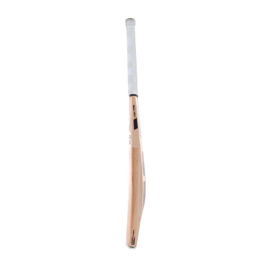 SG Maxstar Classic cricket bat in Short Handle (SH) size.
