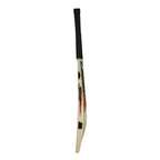  5-cork handle with premium grip on the MB Malik Sher Amin bat for shock absorption.
