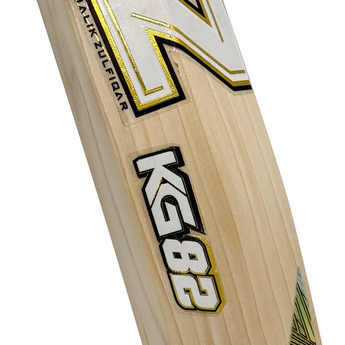 MB Malik UMZ KG 82 bat blade with premium Grade 1 willow grain