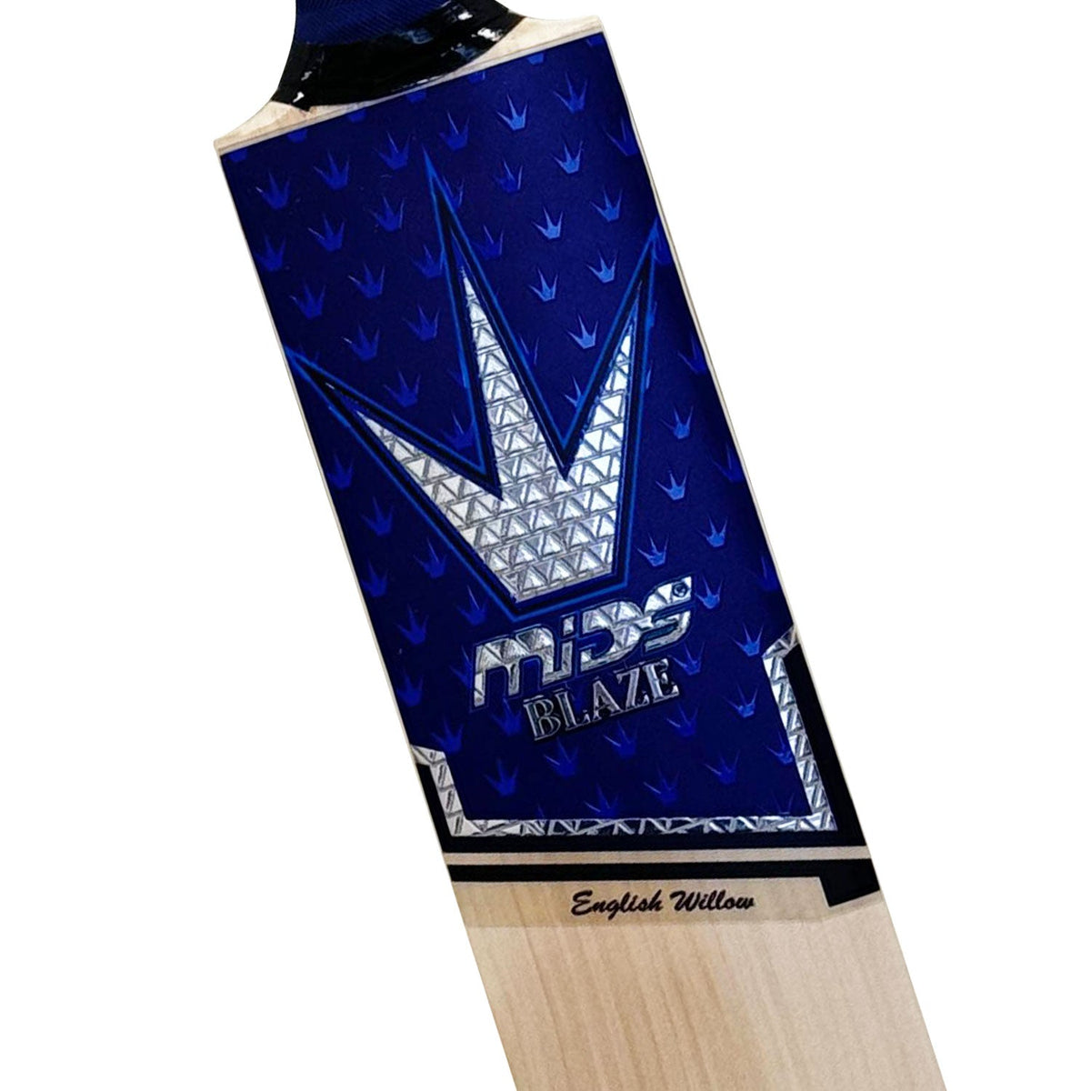 Close-up of the Mids Blaze bat's blade showing Grade 3 English willow grains.