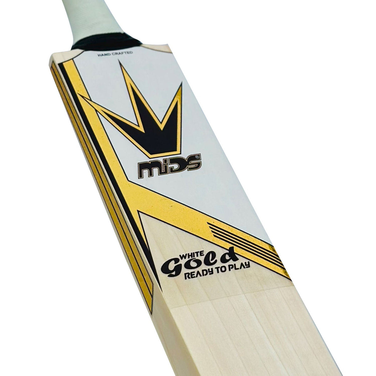Close-up of the bat's thick edges and large, enhanced sweet spot area.