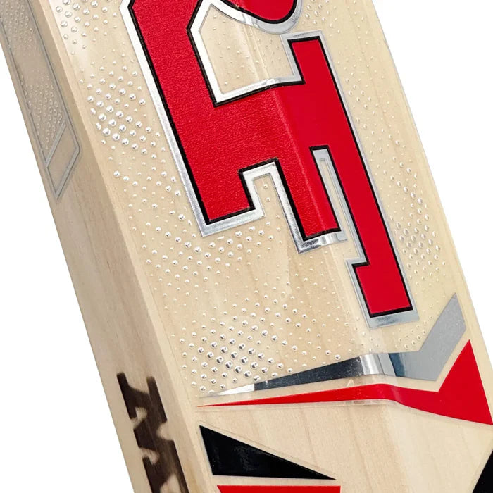  MRF VK 18 Legend English Willow Bat with a wide play area and clean grains.