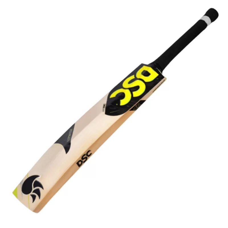 Side profile of the DSC Condor Motion bat showcasing its powerful mid-low profile and large sweet spot.