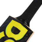 Condor Motion cricket bat short handle grip and logo detail