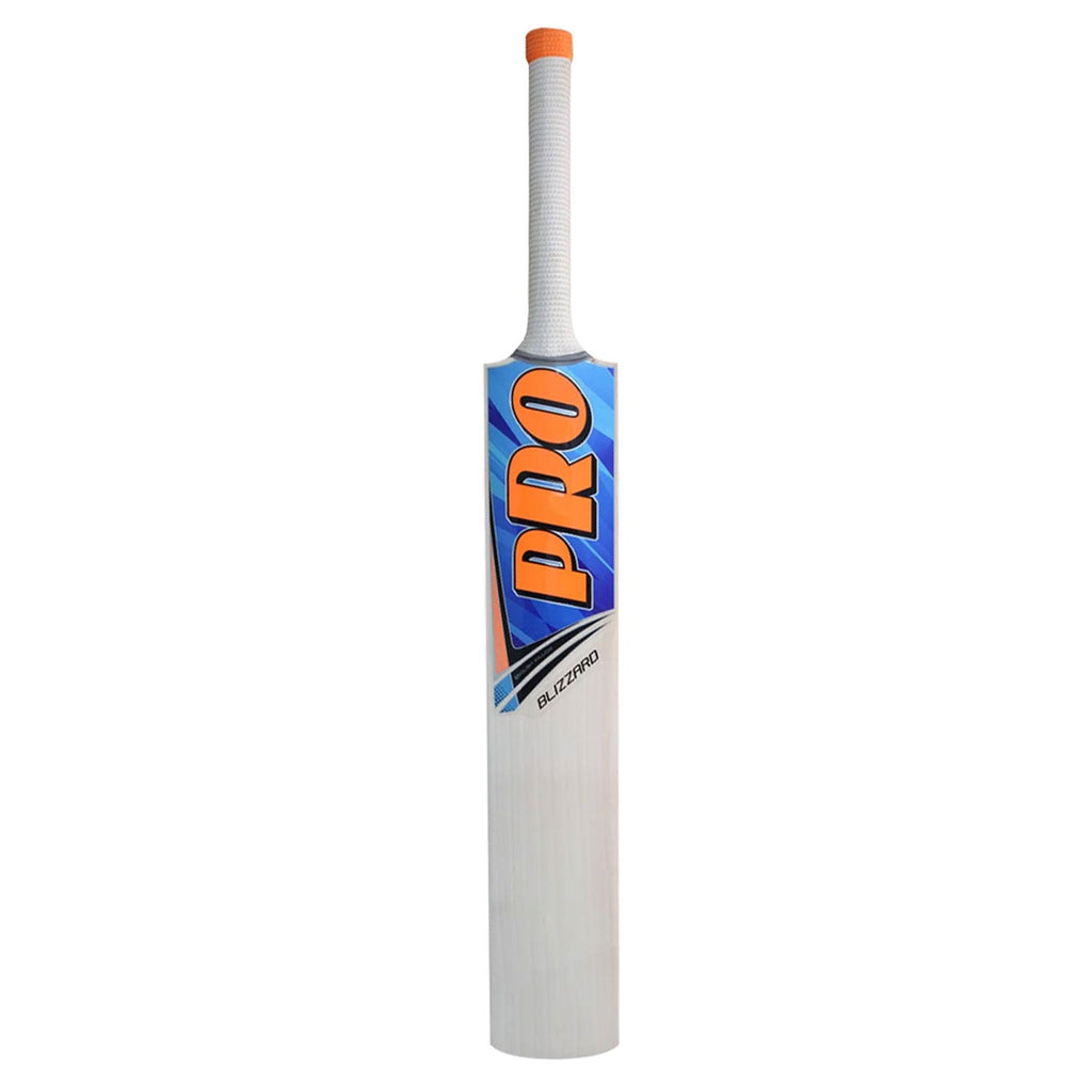 Side-view highlighting the bat's thick 40mm edges and pronounced spine for maximum power.