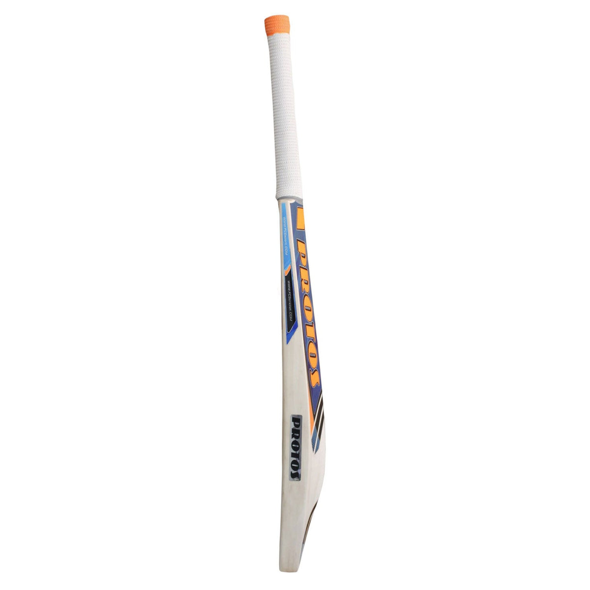Detail shot of the premium Singapore cane handle and comfortable two-tone grip.