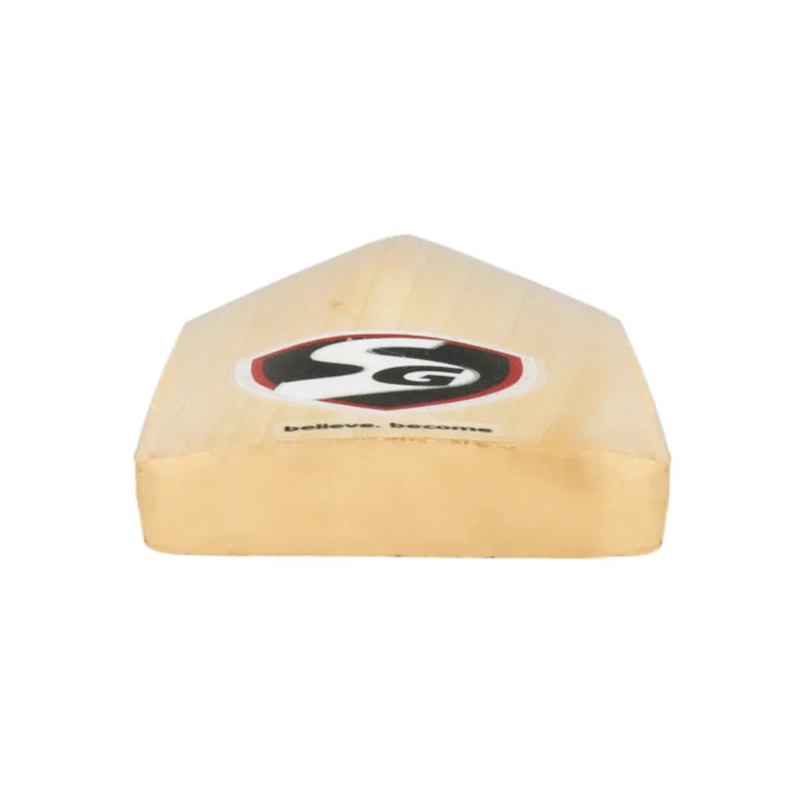 SG RP 250 bat profile showing mid-to-low sweet spot and thick edges